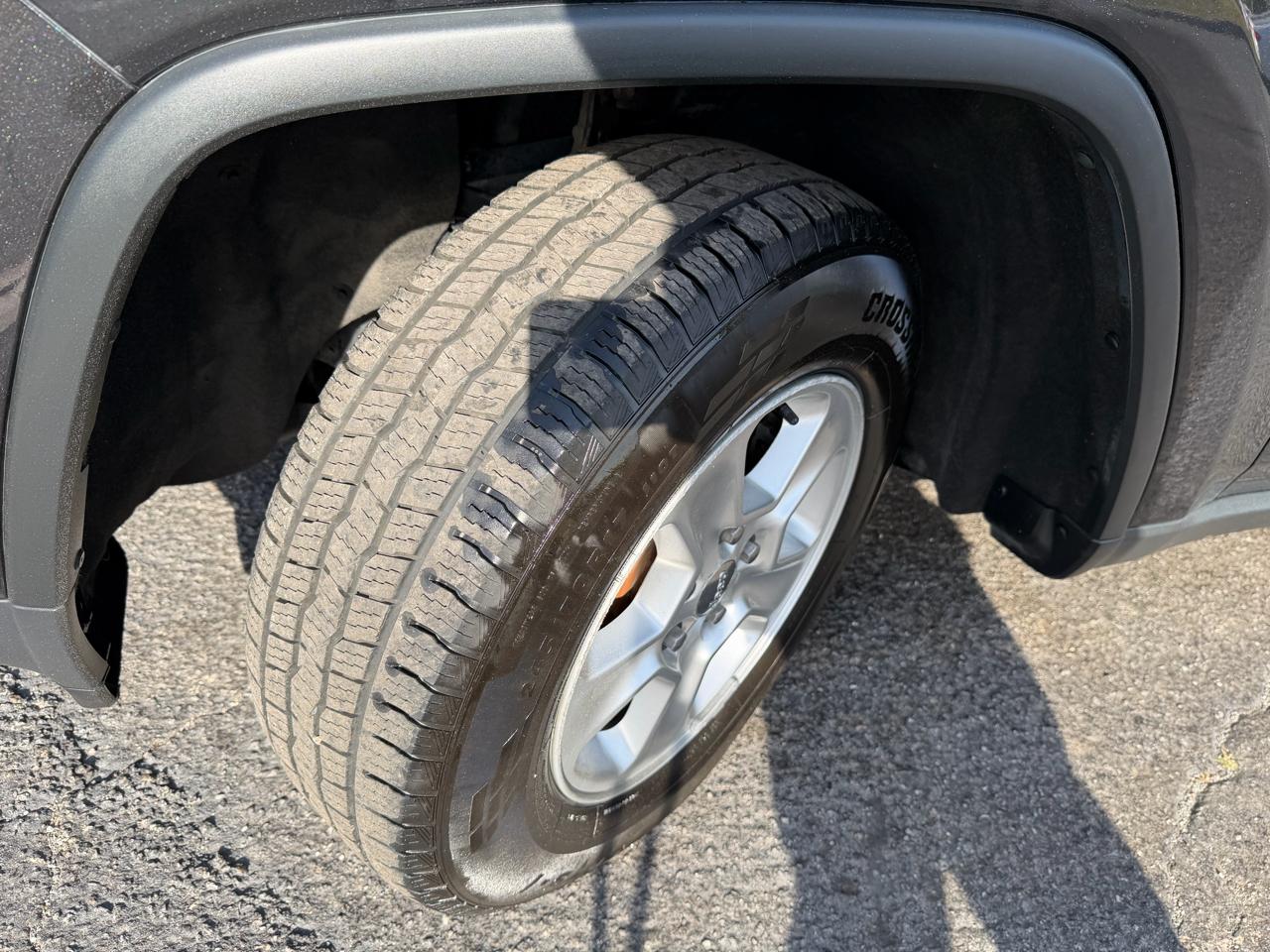 Jeep Grand Cherokee 4WD 4dr Laredo 2014
