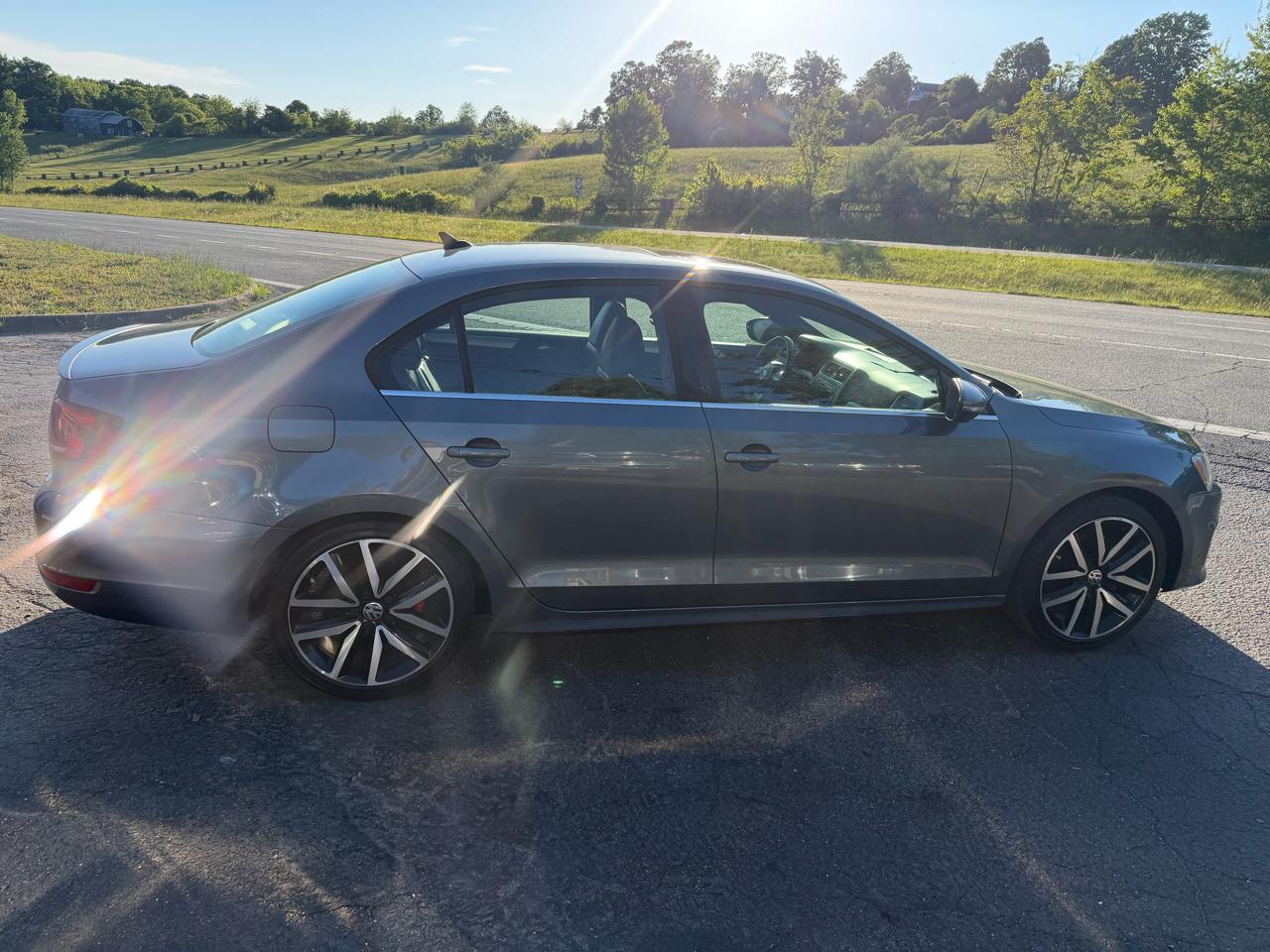 Volkswagen Jetta Sedan 4dr DSG GLI 2014