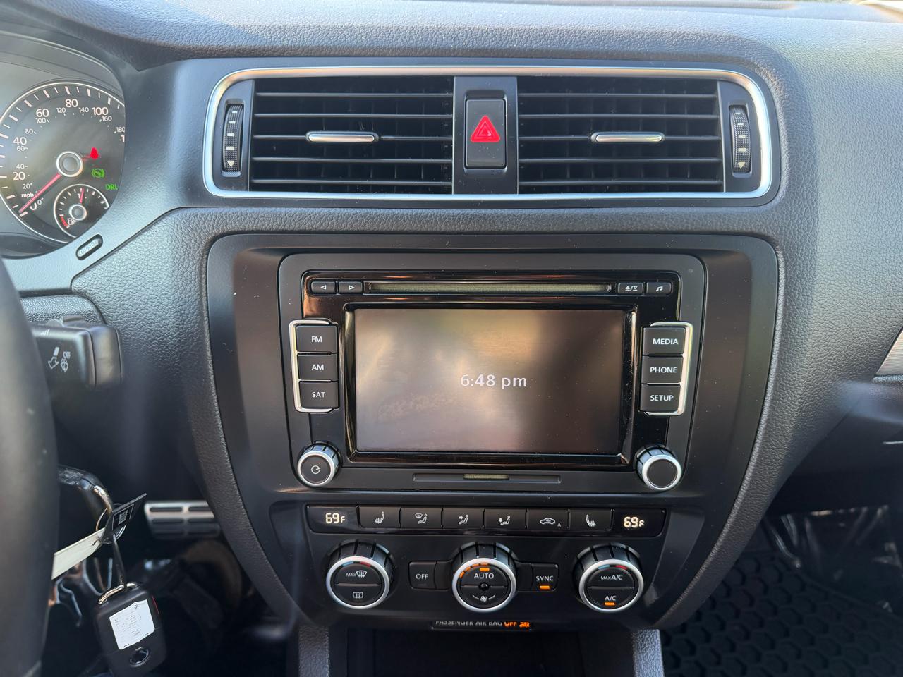 Volkswagen Jetta Sedan 4dr DSG GLI 2014