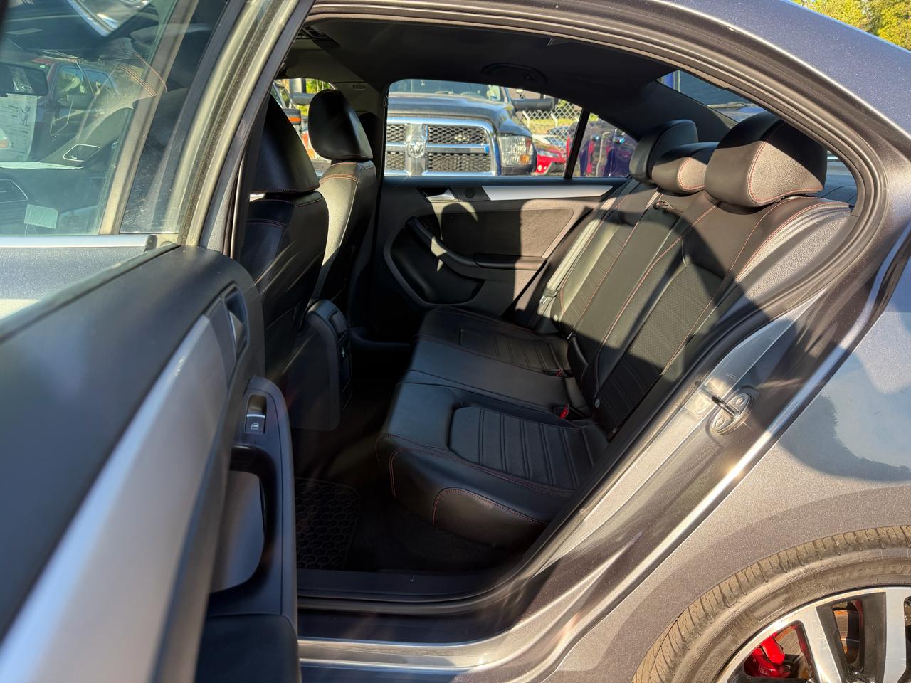 Volkswagen Jetta Sedan 4dr DSG GLI 2014