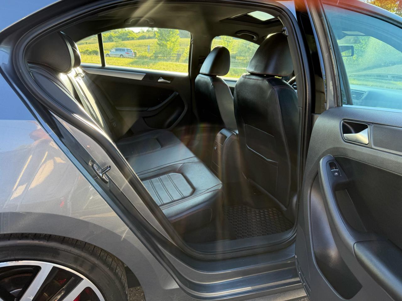 Volkswagen Jetta Sedan 4dr DSG GLI 2014
