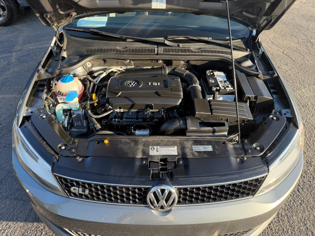 Volkswagen Jetta Sedan 4dr DSG GLI 2014