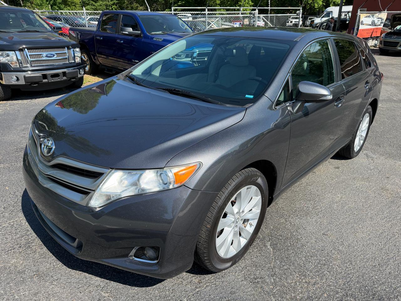 Toyota Venza 4D SUV AWD 4cyl 2013