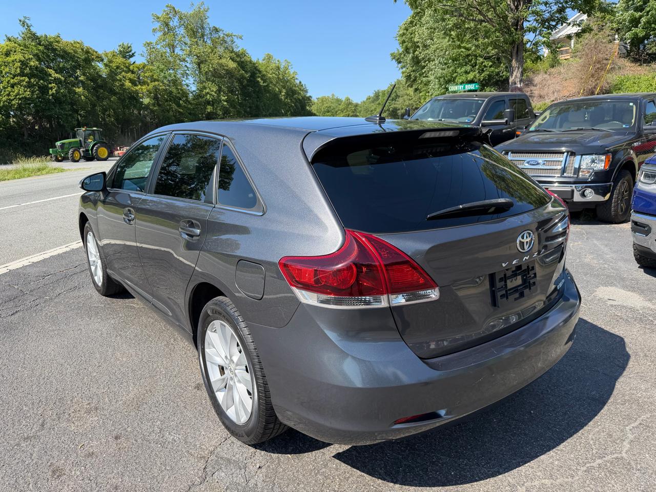 Toyota Venza 4D SUV AWD 4cyl 2013