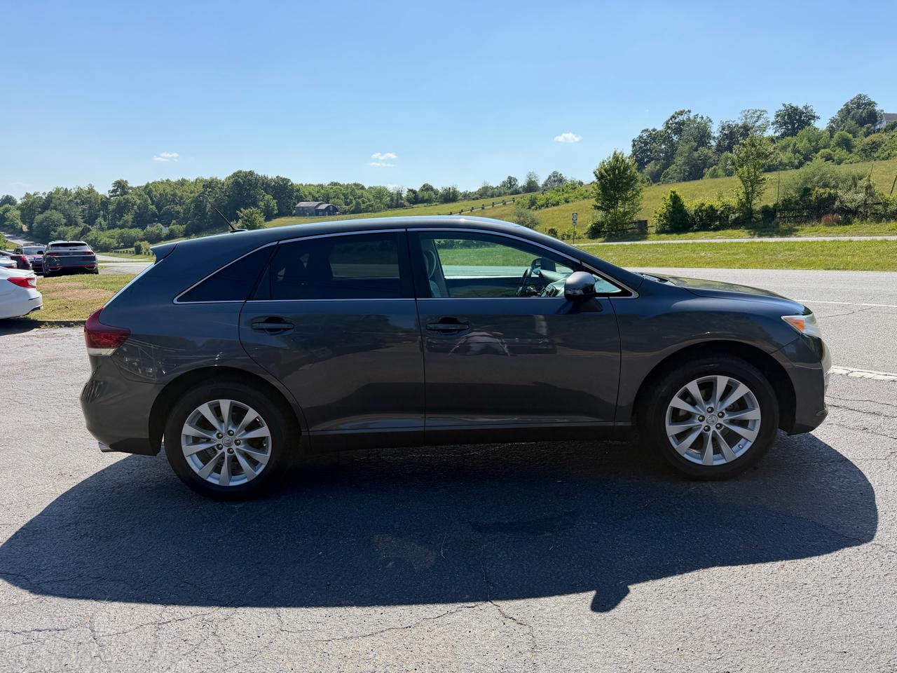 Toyota Venza 4D SUV AWD 4cyl 2013