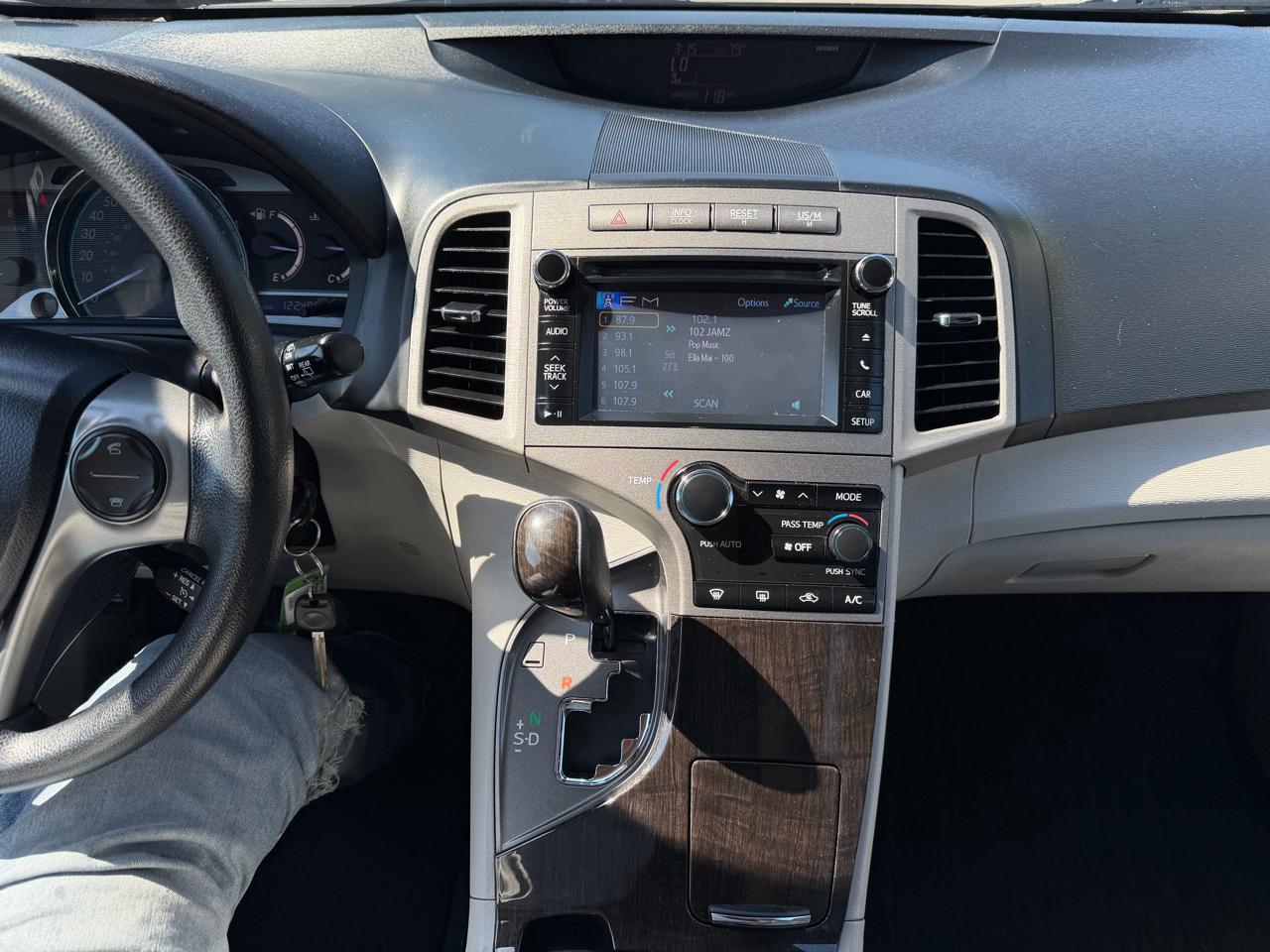 Toyota Venza 4D SUV AWD 4cyl 2013