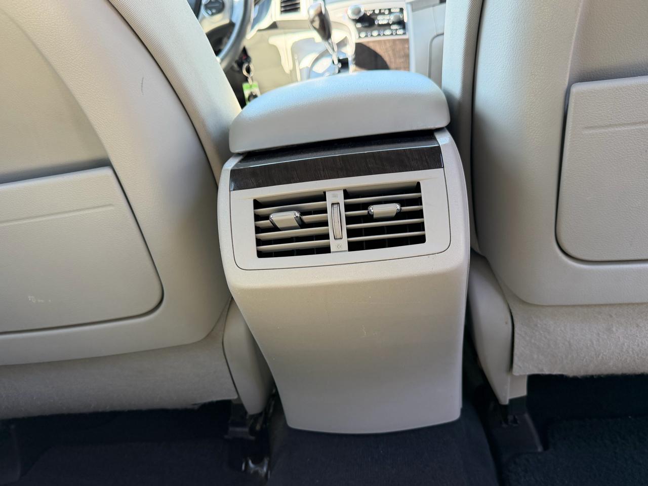 Toyota Venza 4D SUV AWD 4cyl 2013