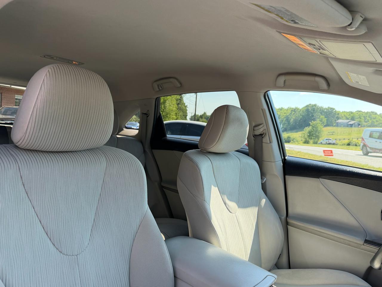 Toyota Venza 4D SUV AWD 4cyl 2013
