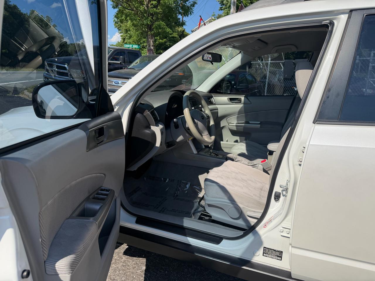 Subaru Forester 4dr Auto 2.5X w/Special Edition Pkg 2010