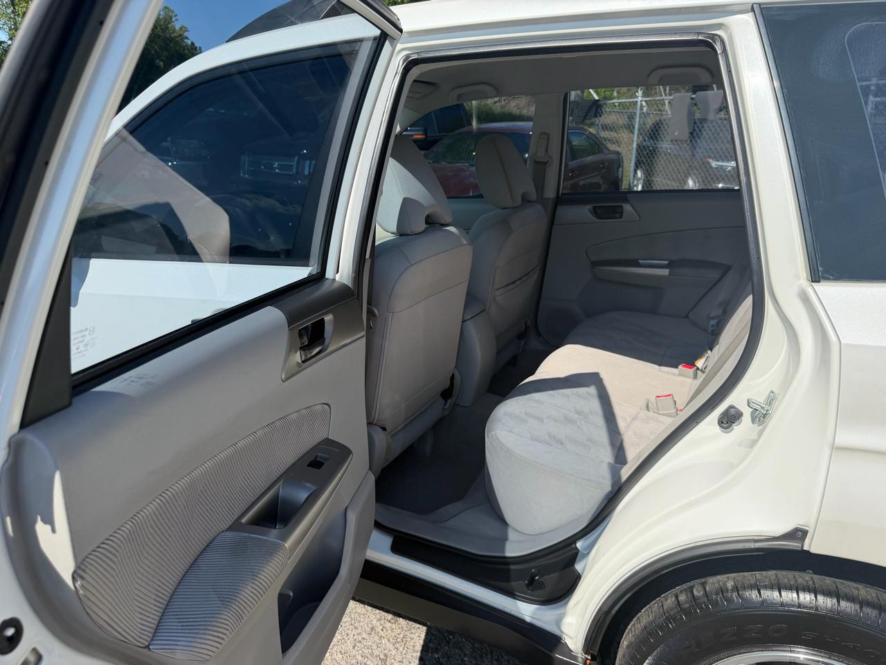 Subaru Forester 4dr Auto 2.5X w/Special Edition Pkg 2010