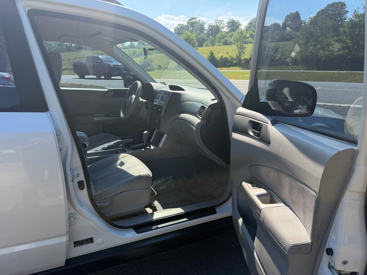 Subaru Forester 4dr Auto 2.5X w/Special Edition Pkg 2010