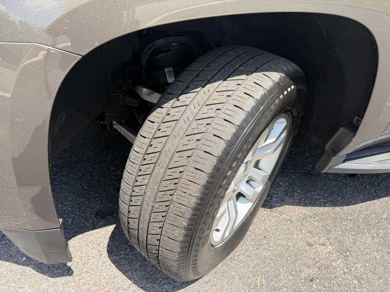 Chevrolet Tahoe 4WD 4dr LT 2015