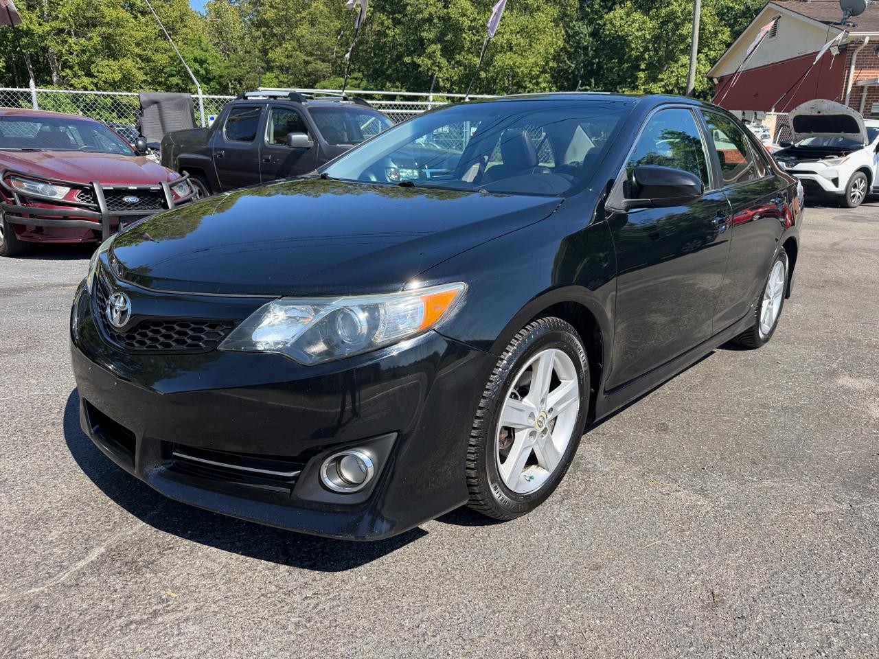 Toyota Camry SE 2013
