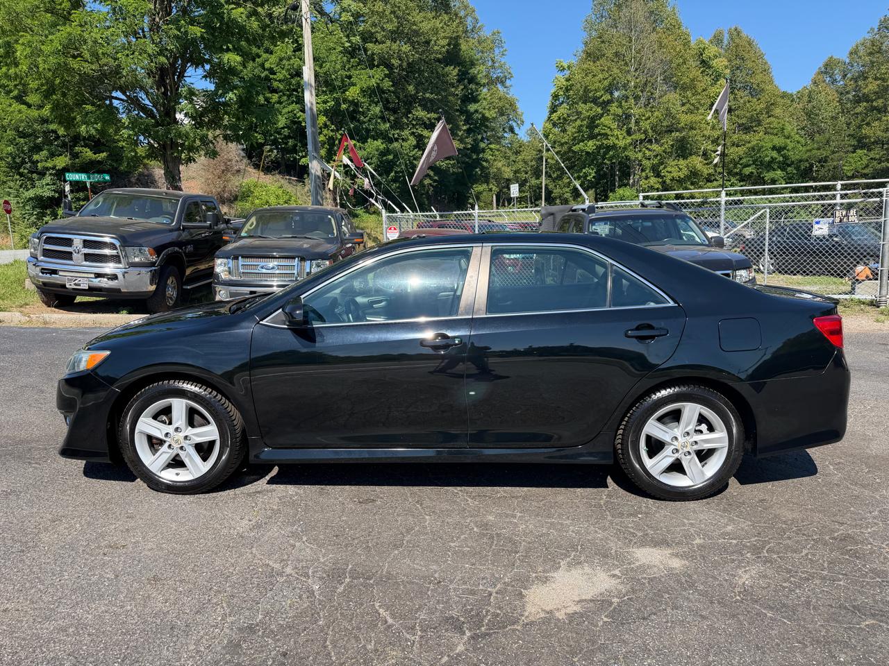 Toyota Camry SE 2013