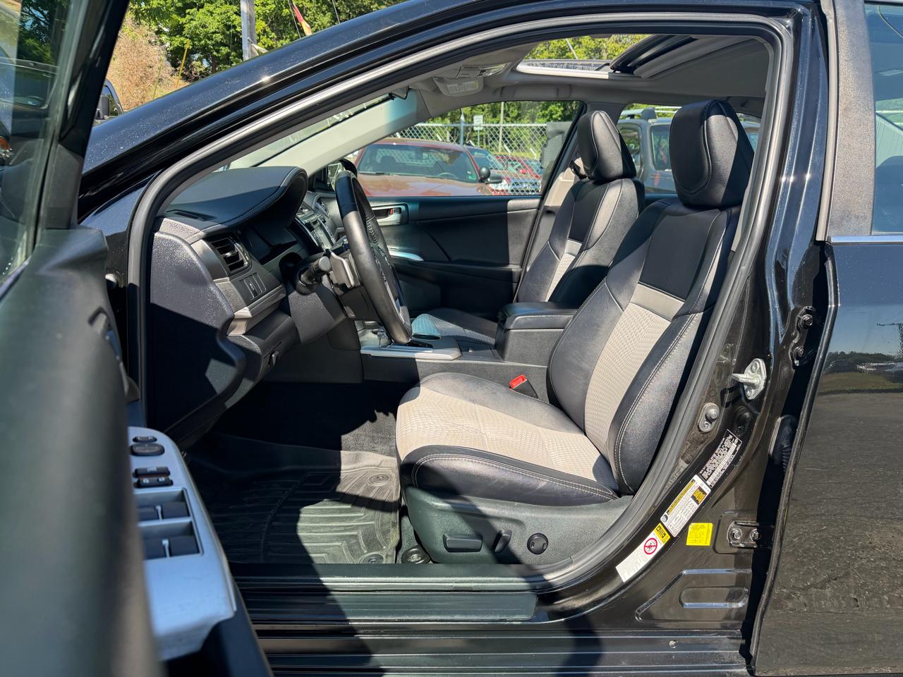 Toyota Camry SE 2013
