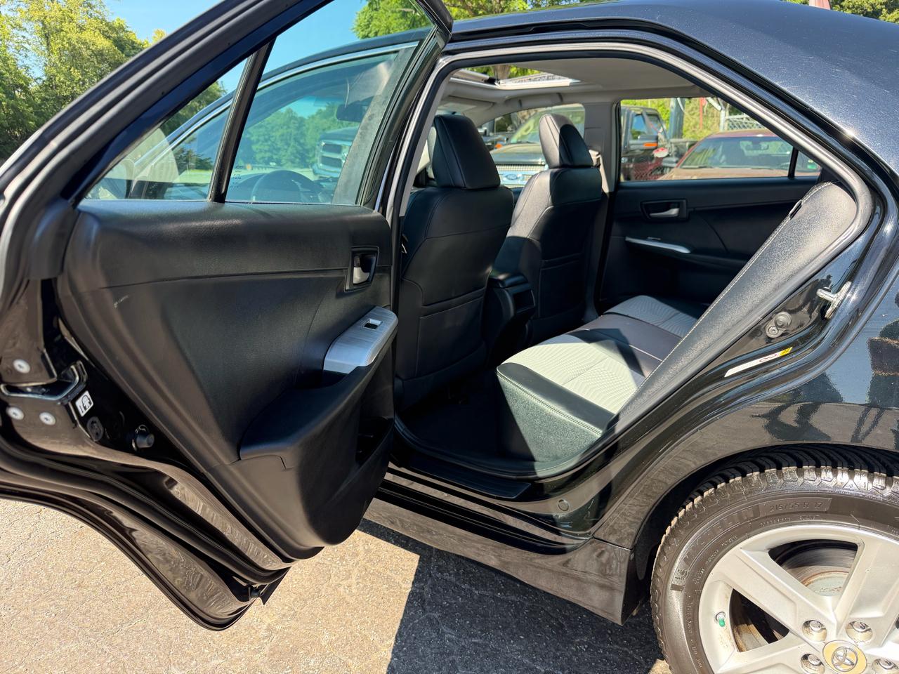 Toyota Camry SE 2013