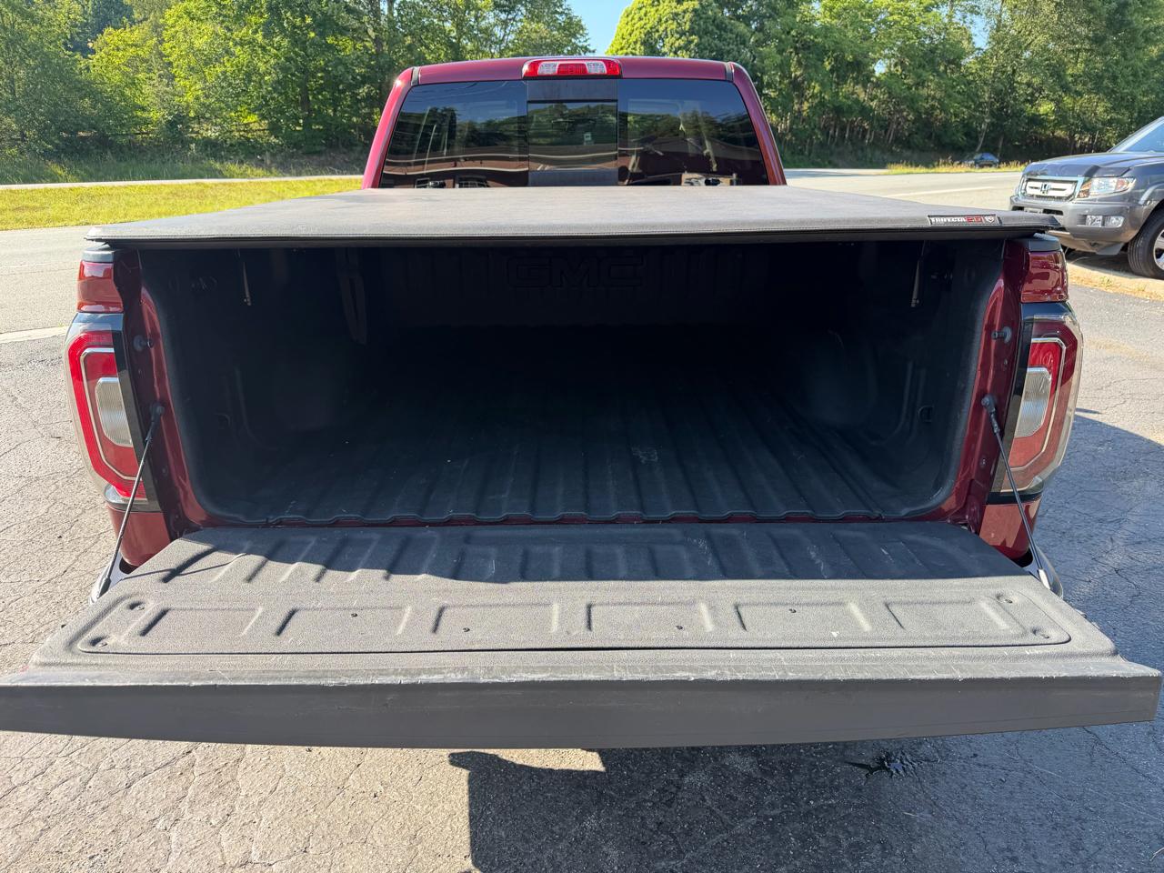 GMC Sierra 1500 SLE Crew Cab 4WD 2017
