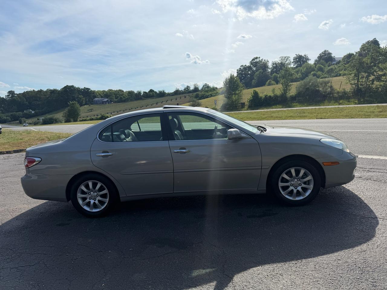 Lexus ES 300 4D Sedan 2002