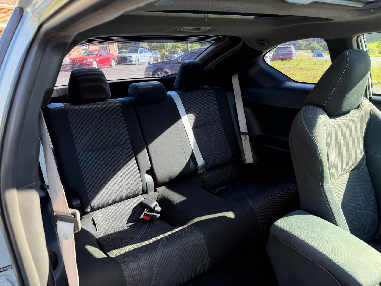 Scion tC 2dr HB Man (Natl) 2014