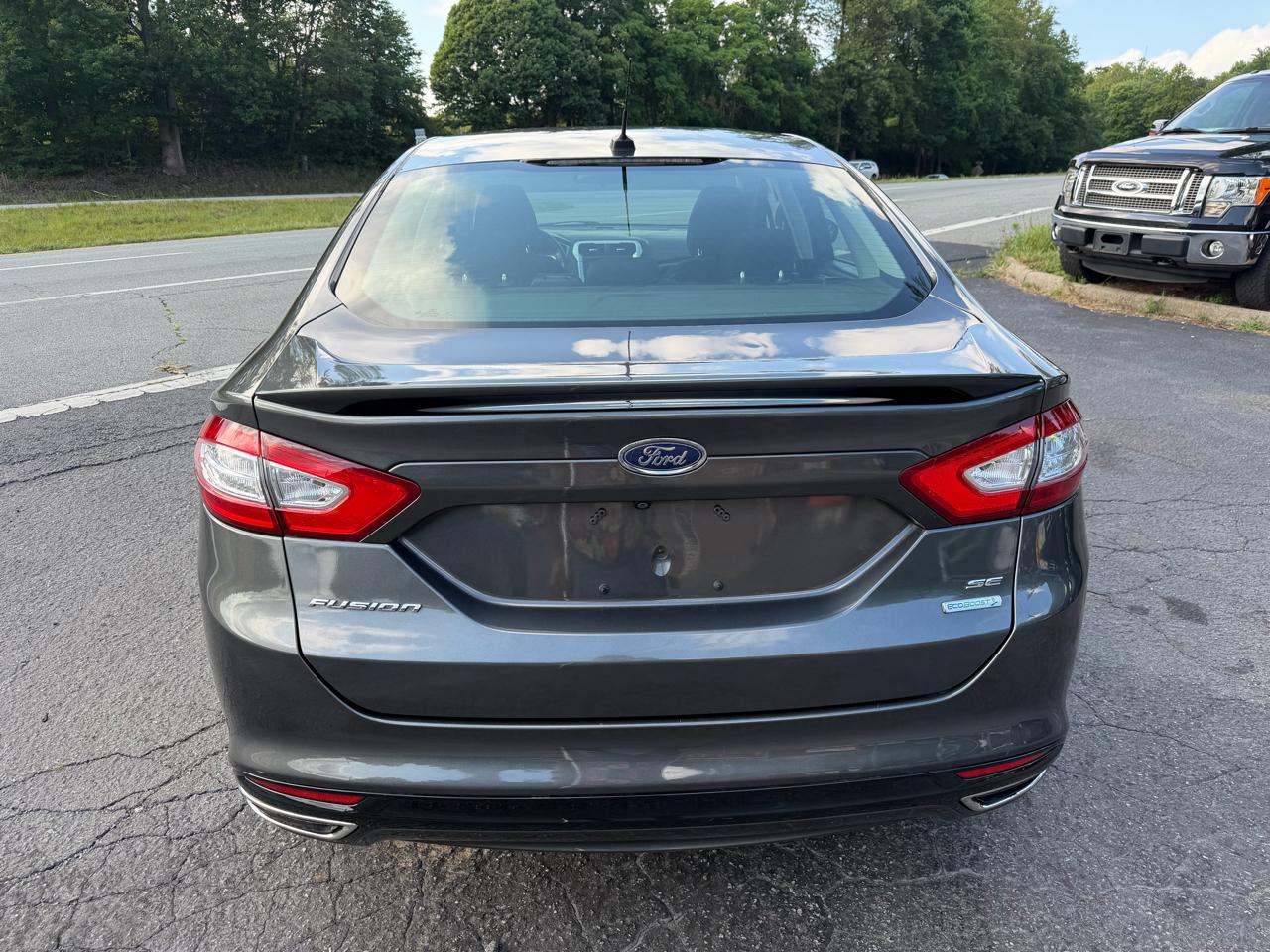 Ford Fusion 4dr Sdn SE FWD 2015