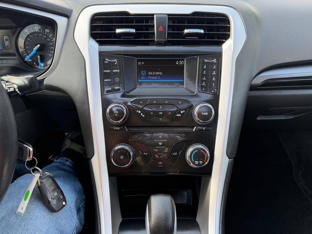 Ford Fusion 4dr Sdn SE FWD 2015