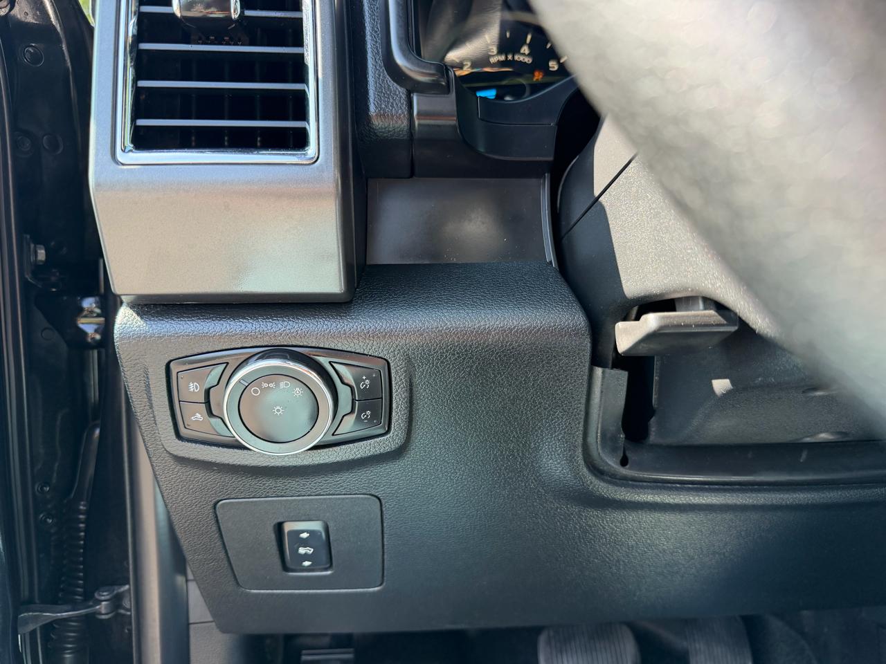 Ford F-150 XLT 4WD 2015