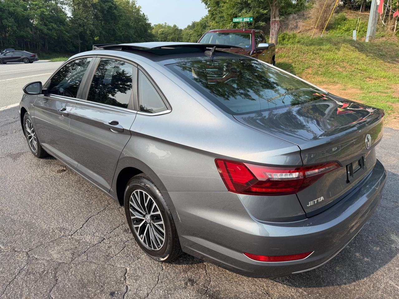 Volkswagen Jetta SE 2021