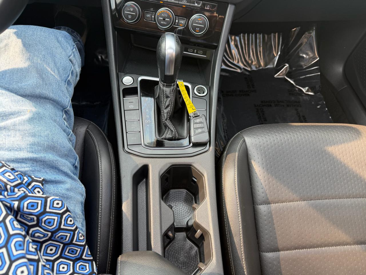 Volkswagen Jetta SE 2021