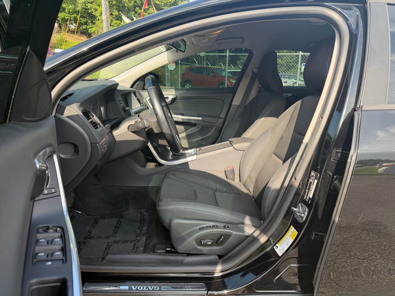 Volvo S60 4dr Sdn T5 FWD 2014