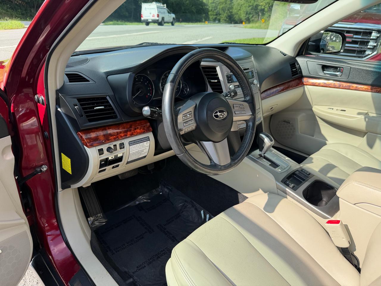 Subaru Outback 4dr Wgn H4 Auto 2.5i Limited Pwr Moon 2011