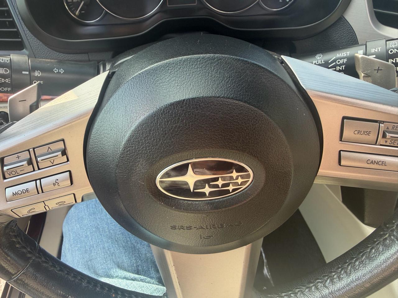 Subaru Outback 4dr Wgn H4 Auto 2.5i Limited Pwr Moon 2011