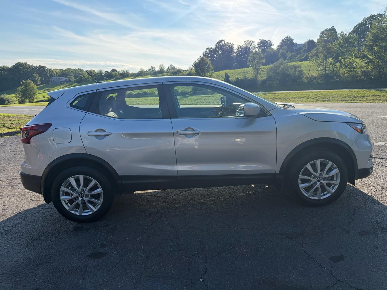 Nissan Rogue Sport AWD S 2022