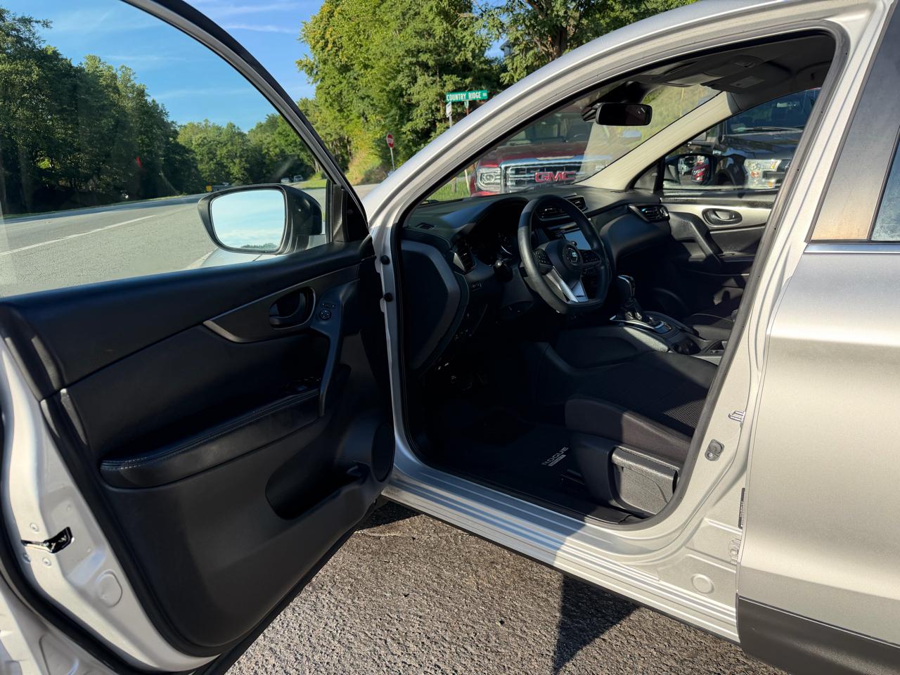 Nissan Rogue Sport AWD S 2022