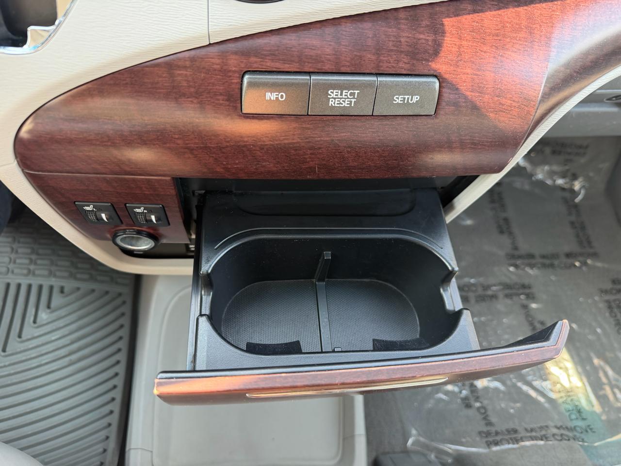 Toyota Sienna XLE Limited 2011