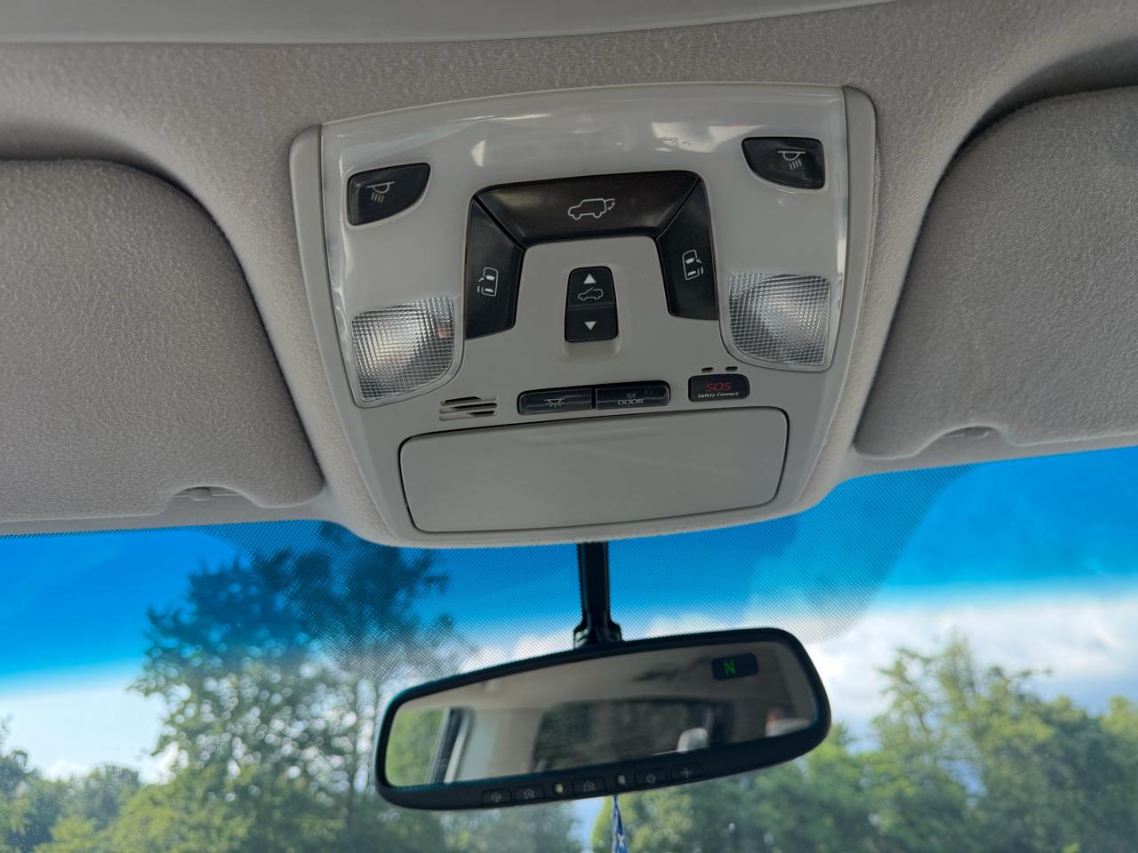 Toyota Sienna XLE Limited 2011