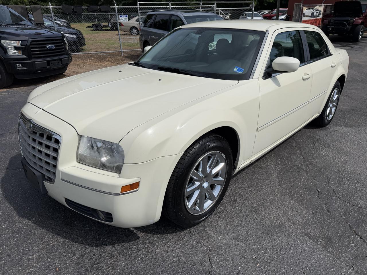 Chrysler 300 4dr Sdn 300 Limited RWD 2007