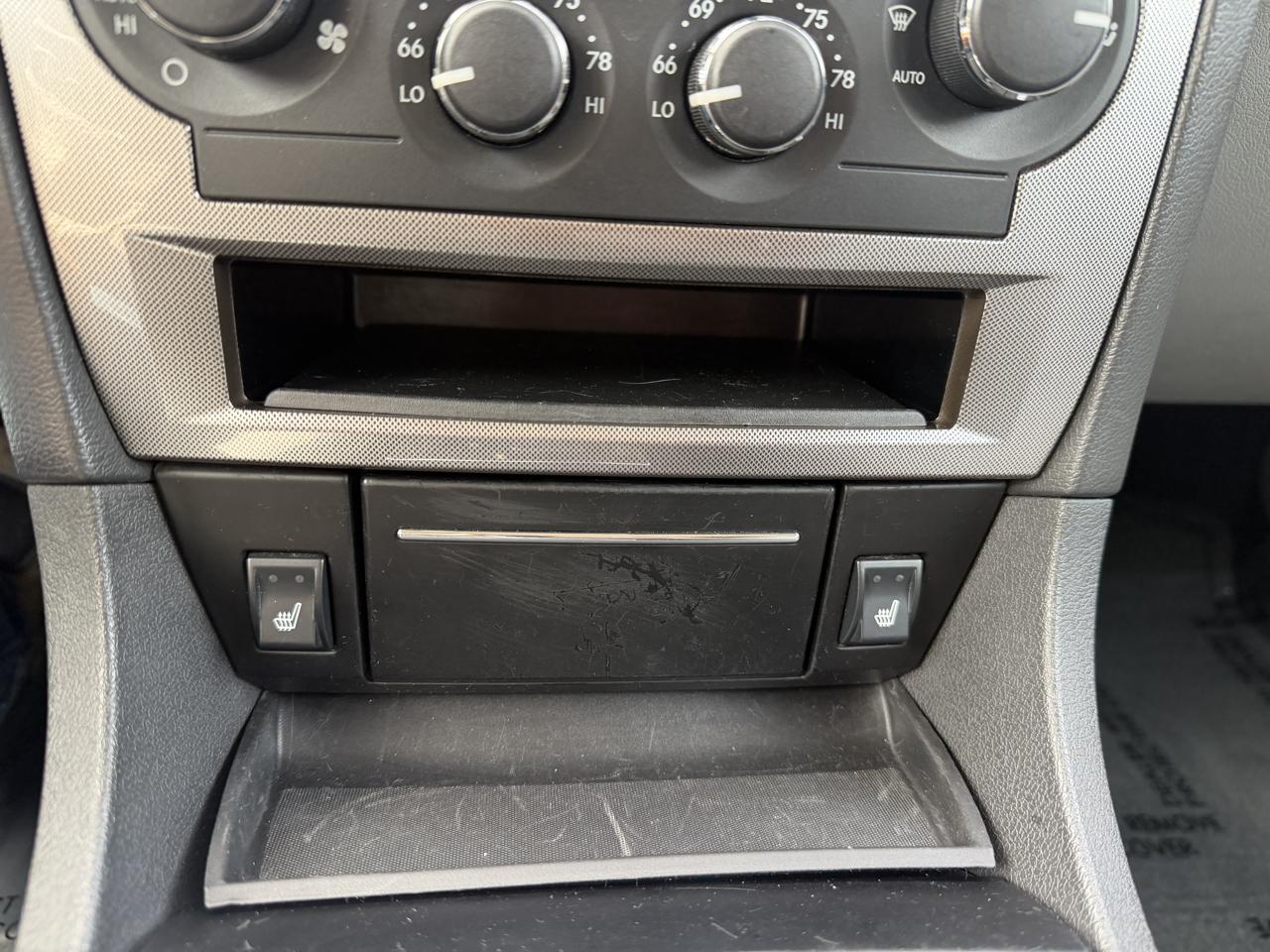 Chrysler 300 4dr Sdn 300 Limited RWD 2007