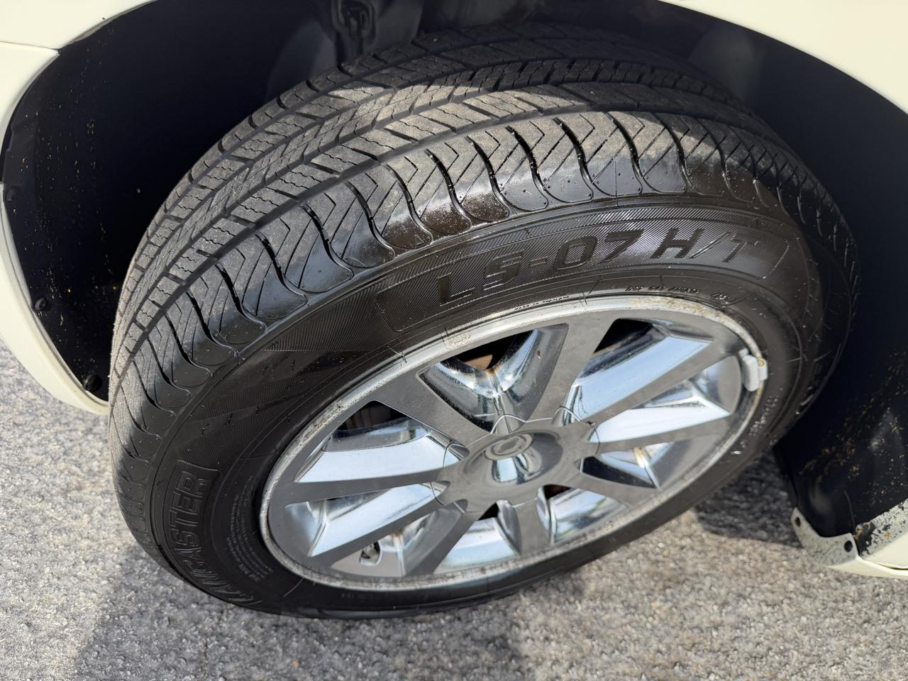Chrysler 300 4dr Sdn 300 Limited RWD 2007