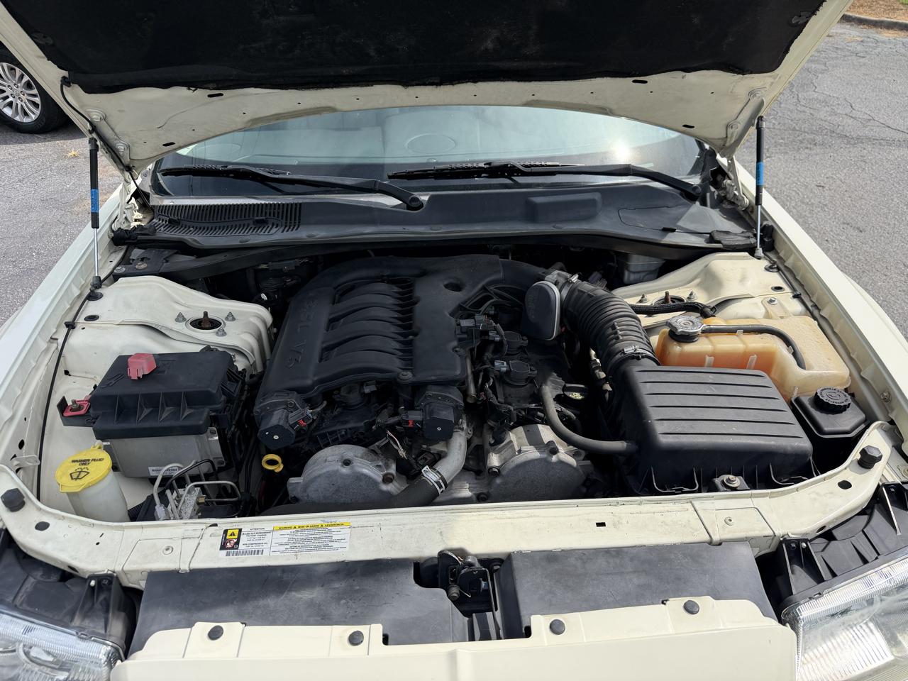 Chrysler 300 4dr Sdn 300 Limited RWD 2007