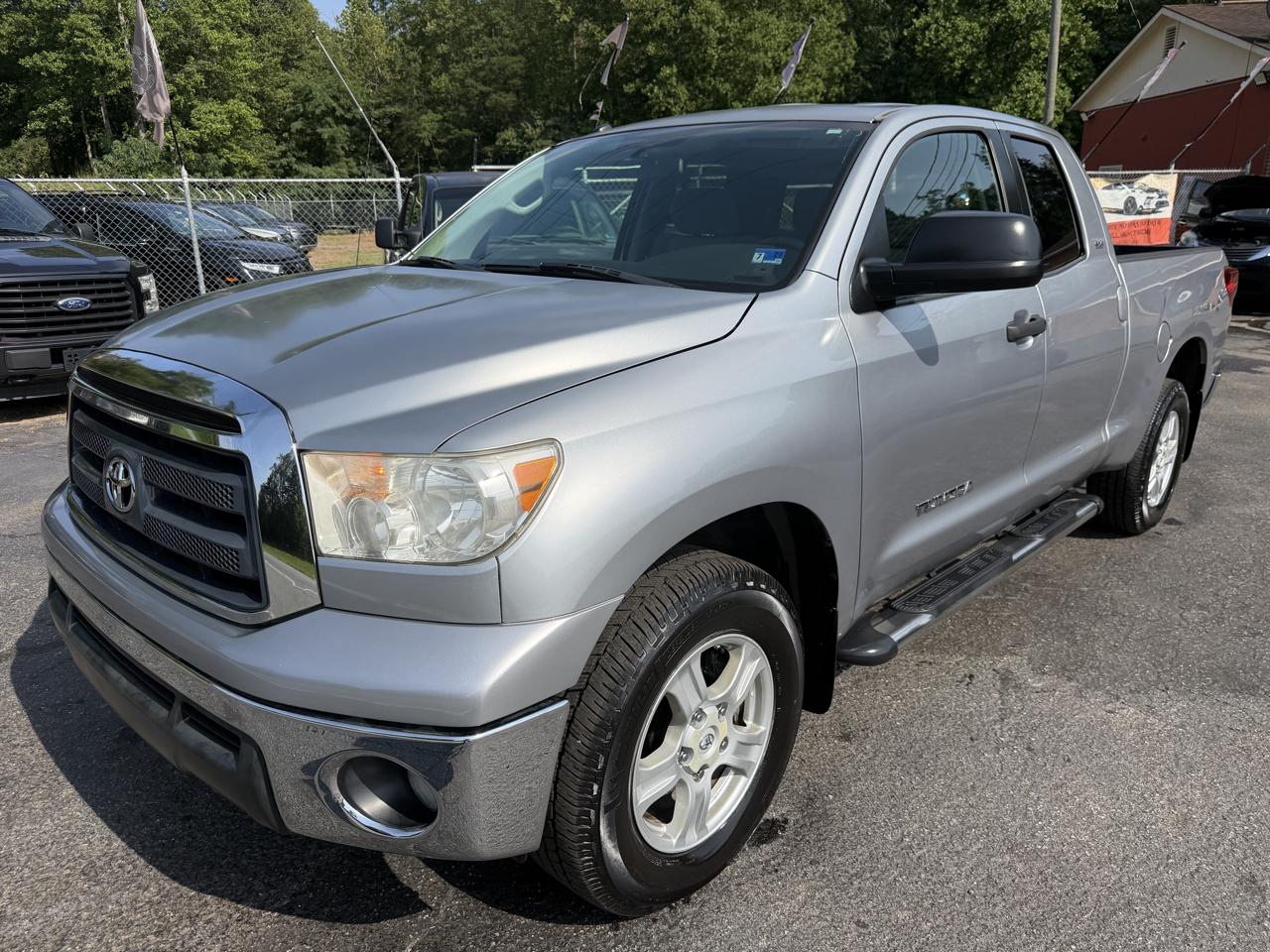 Toyota Tundra 2WD Truck Dbl 4.6L V8 6-Spd AT (Natl) 2010