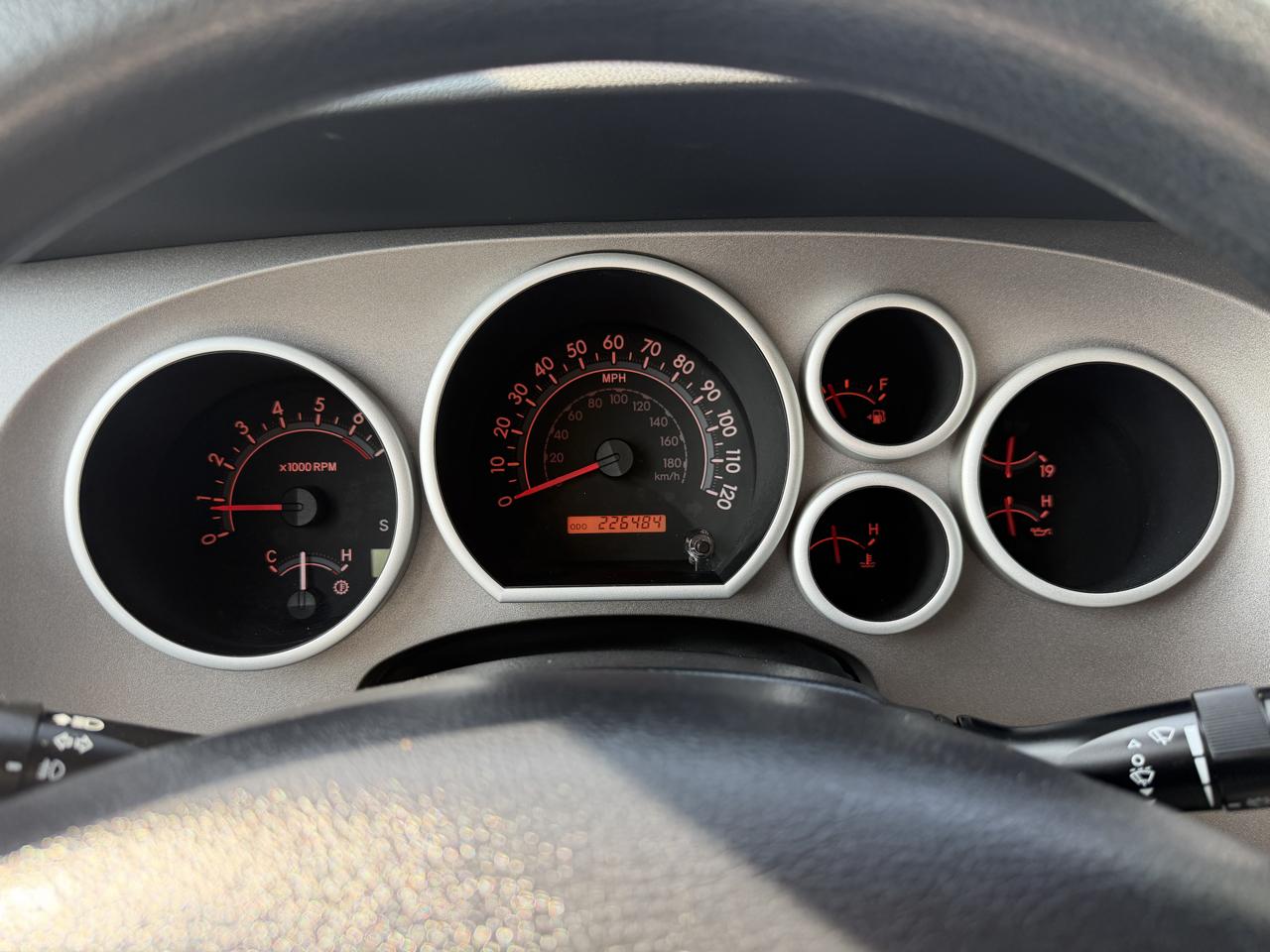Toyota Tundra 2WD Truck Dbl 4.6L V8 6-Spd AT (Natl) 2010