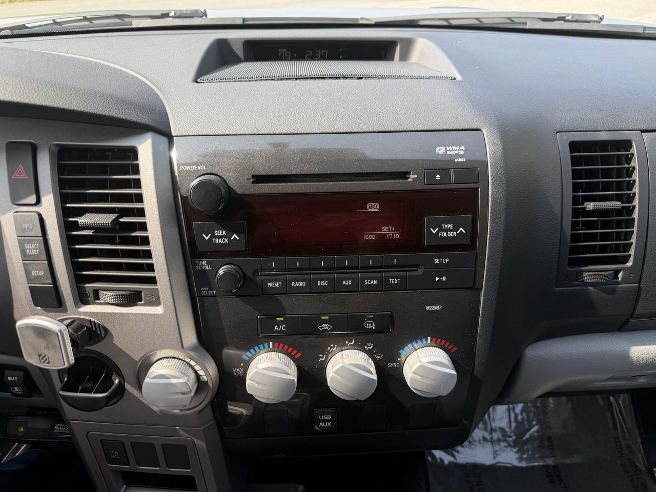 Toyota Tundra 2WD Truck Dbl 4.6L V8 6-Spd AT (Natl) 2010
