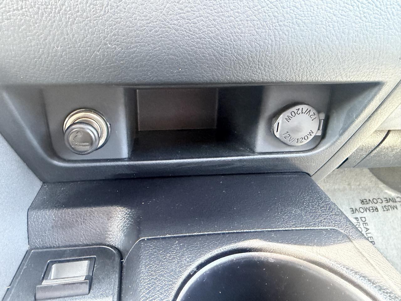 Toyota Tundra 2WD Truck Dbl 4.6L V8 6-Spd AT (Natl) 2010