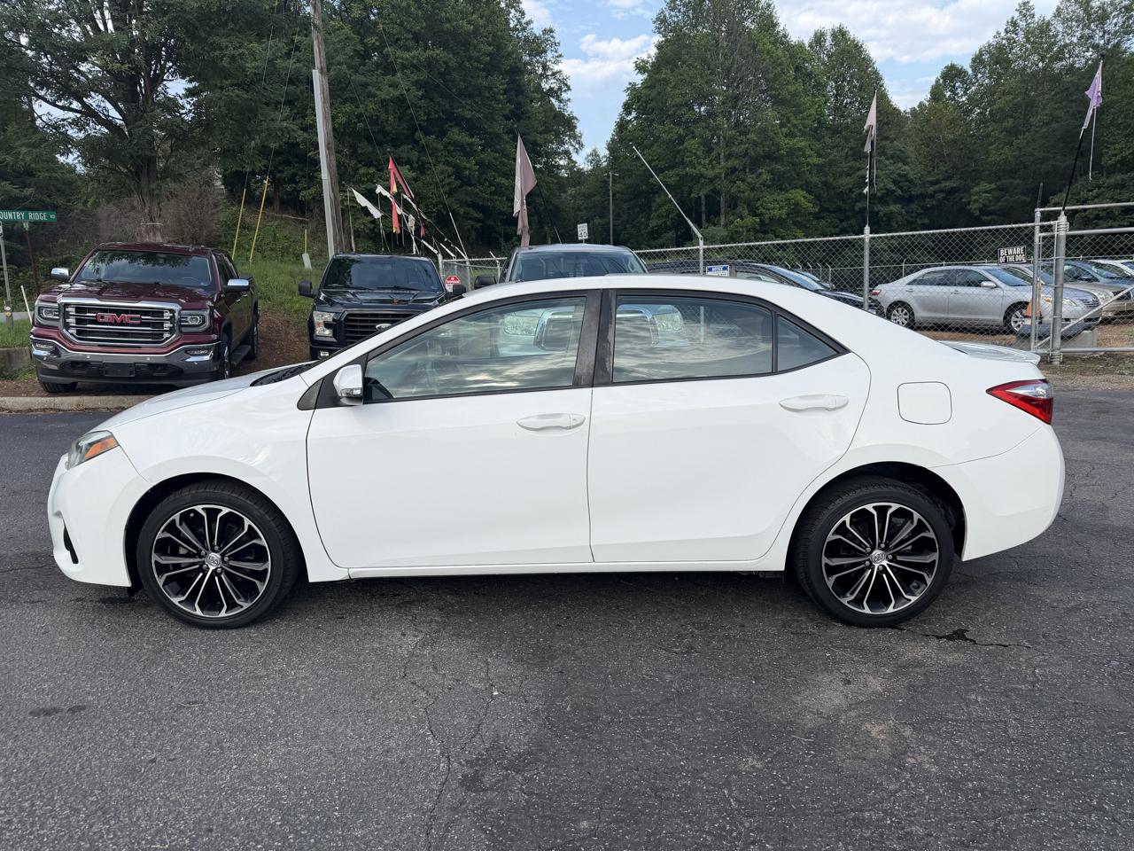 Toyota Corolla S Plus 6MT 2014