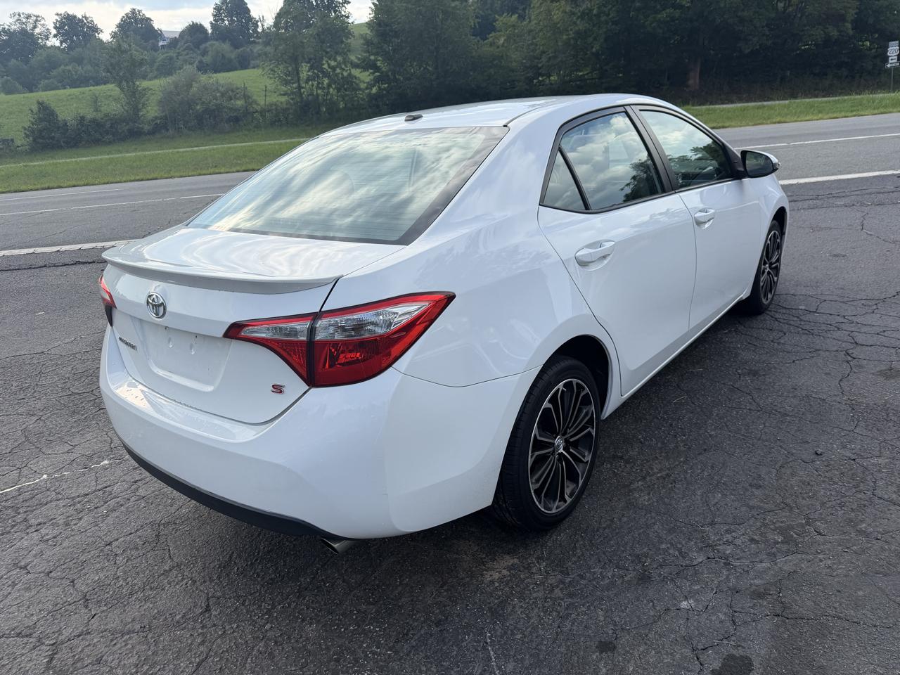 Toyota Corolla S Plus 6MT 2014