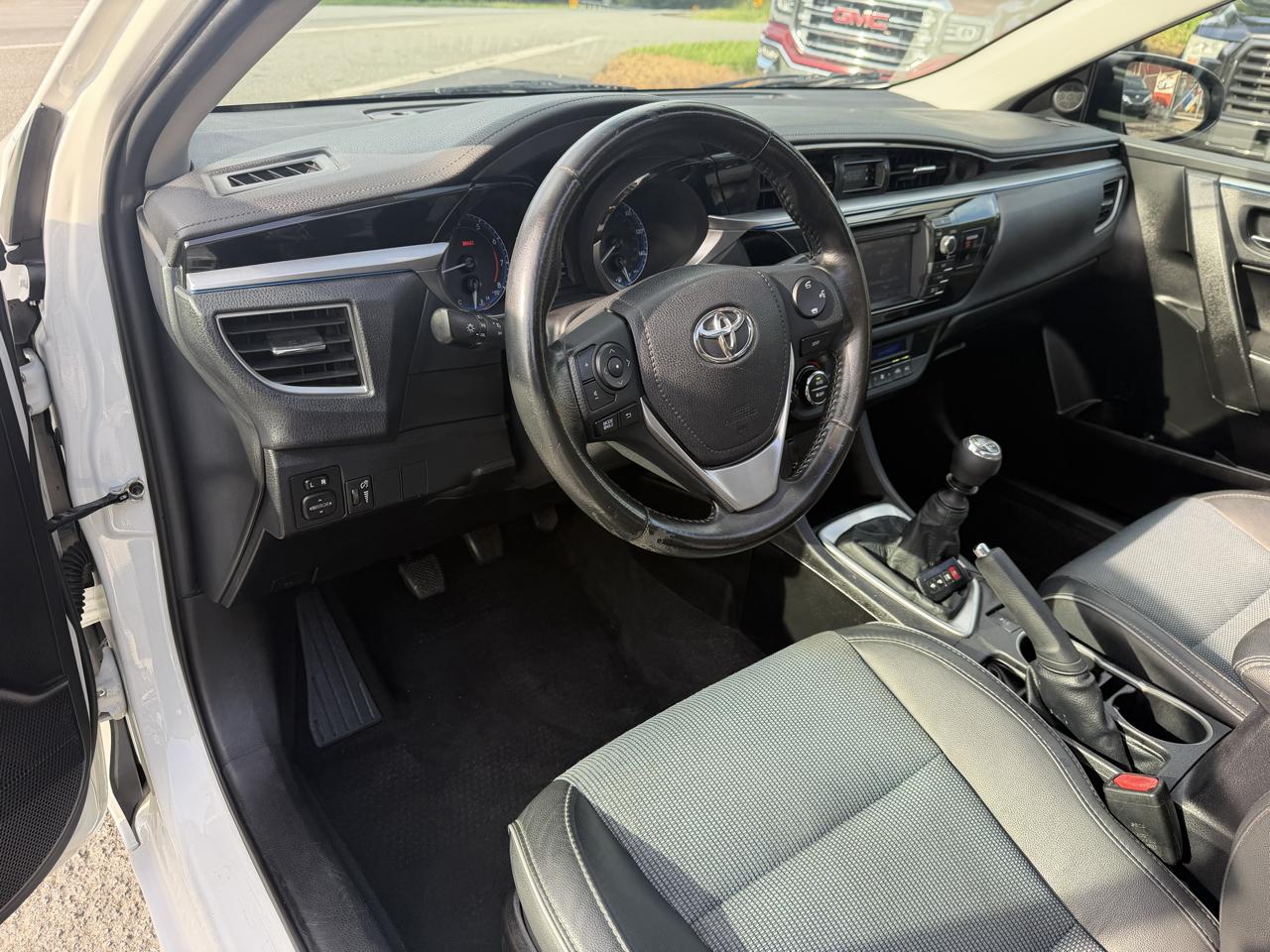 Toyota Corolla S Plus 6MT 2014