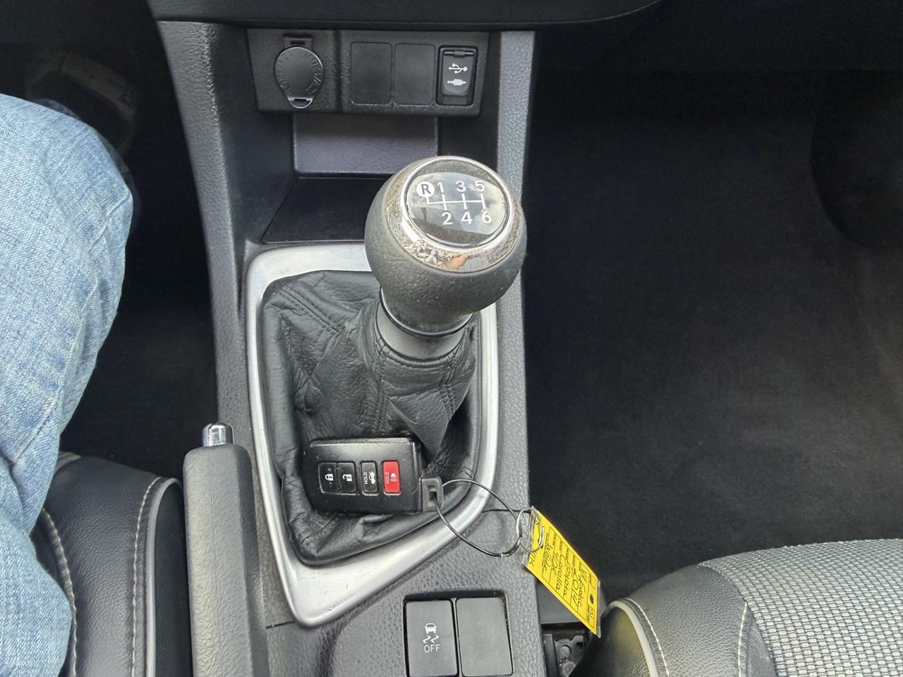 Toyota Corolla S Plus 6MT 2014