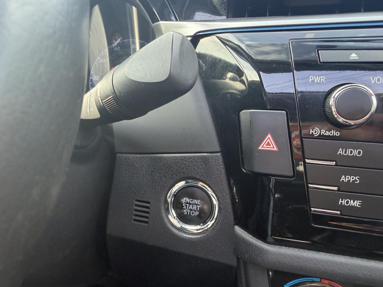 Toyota Corolla S Plus 6MT 2014