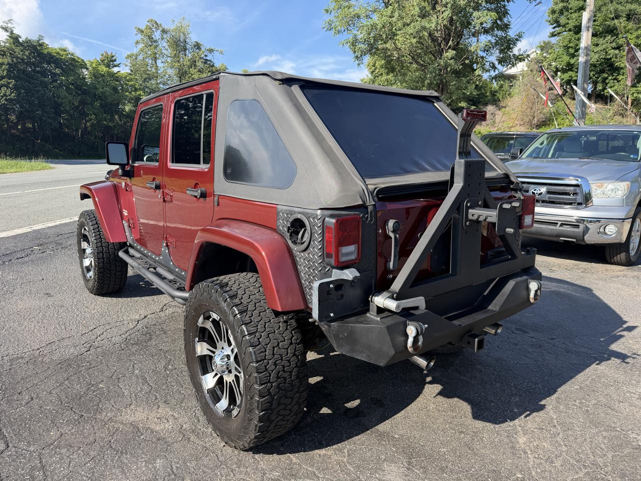 Jeep Wrangler 4WD 4dr Unlimited Sahara 2008