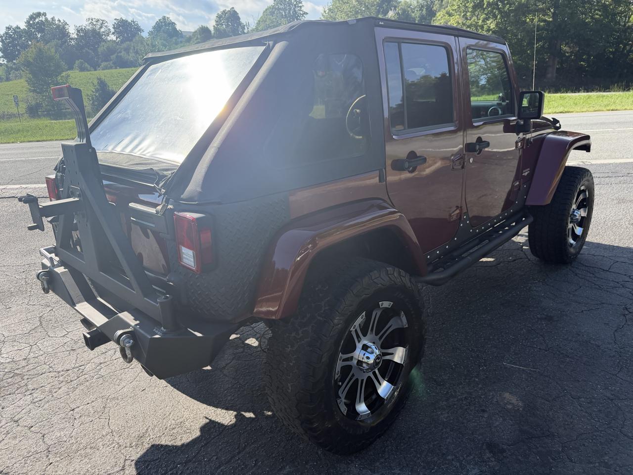 Jeep Wrangler 4WD 4dr Unlimited Sahara 2008